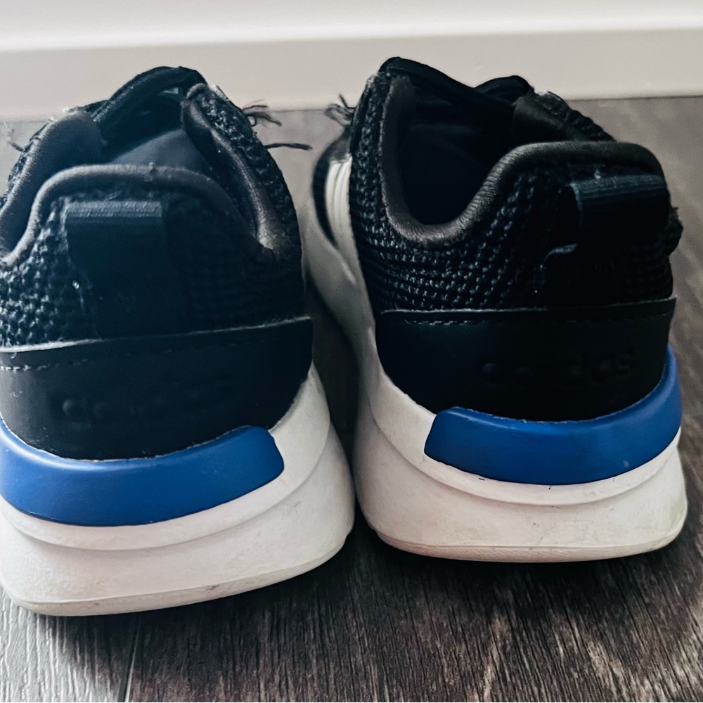 Adidas- Toddler Sneakers | Unisex | Size- US 6K - Picture 4 of 5